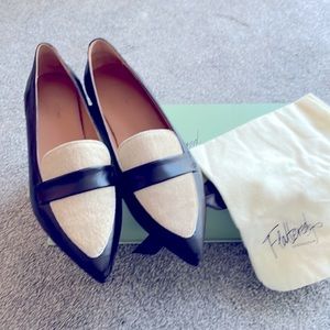 Beautiful leather elegant flats